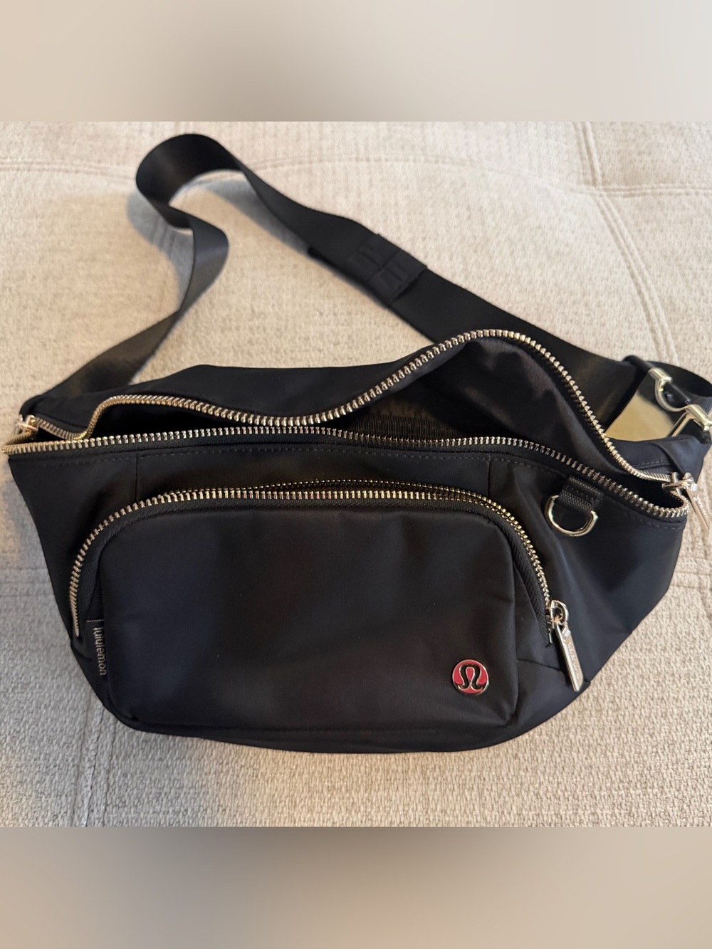 Everywhere Belt Bag Extra large 4L Lululemon Black Belt Bag